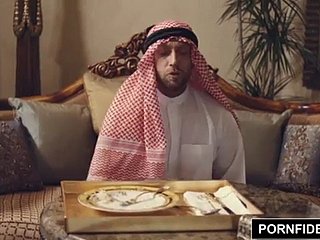 Arabische Frau bestraft von ihrem Mann