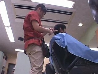 Sizzling hairdresser Eimi Ishikura gets fervidly fucked from without hope