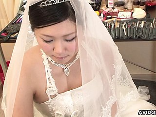 Unlighted Emi Koizumi fucked primarily nuptial clothing uncensored.